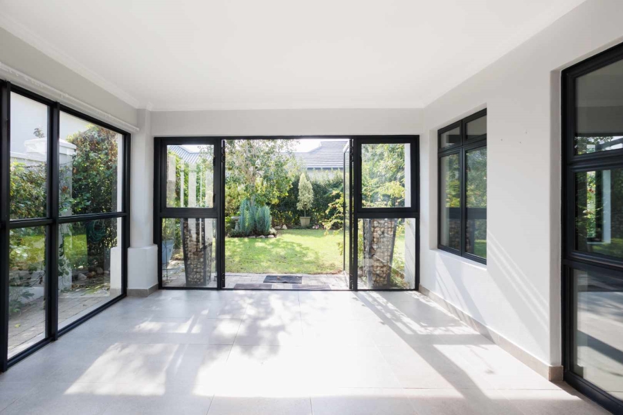 To Let 2 Bedroom Property for Rent in Val De Vie Estate Western Cape